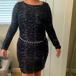 Chaus belted long sleeve snake print dress size M